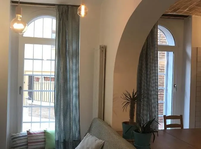Il Melograno La Casa Nel Vicoletto